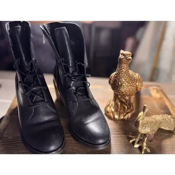 UGG Oriana Black Leather Boots - Picture 2 of 16